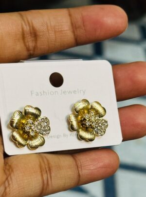 WhatsApp Image 2026-06-28 at 8.22.39 PM Elegant Gold-Tone Floral Stud Earrings